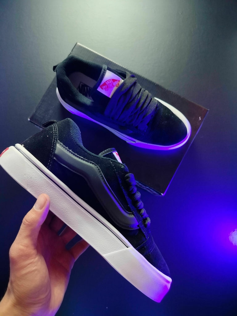 VANKS KNU ALL BLACK