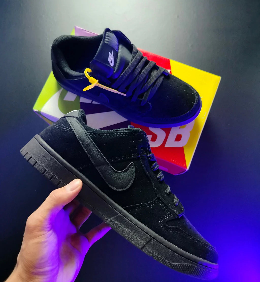 NIKE DUNK PRETO CAMURÇA